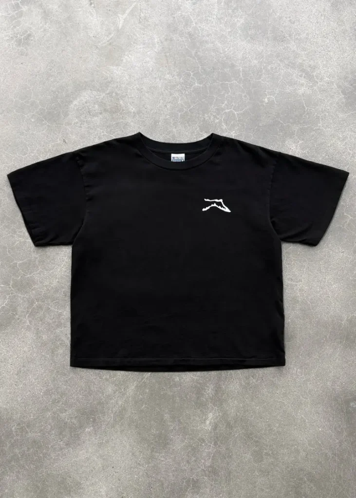Akimbo Chain-Peeker Mid-Weight Range Tee Black back view