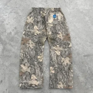 Akimbo Realtree sweatpants back view showing waistband, rear fit, and full camo pattern